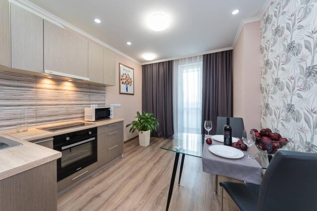 Квартира Люкс В Жк Лебединый, Ул. Ревуцкого 40 Г Kyiv Exterior photo